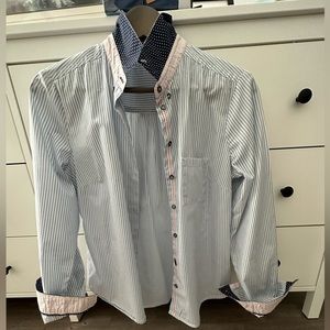 Stunning anthropology shirt ❤️in great condition size 8